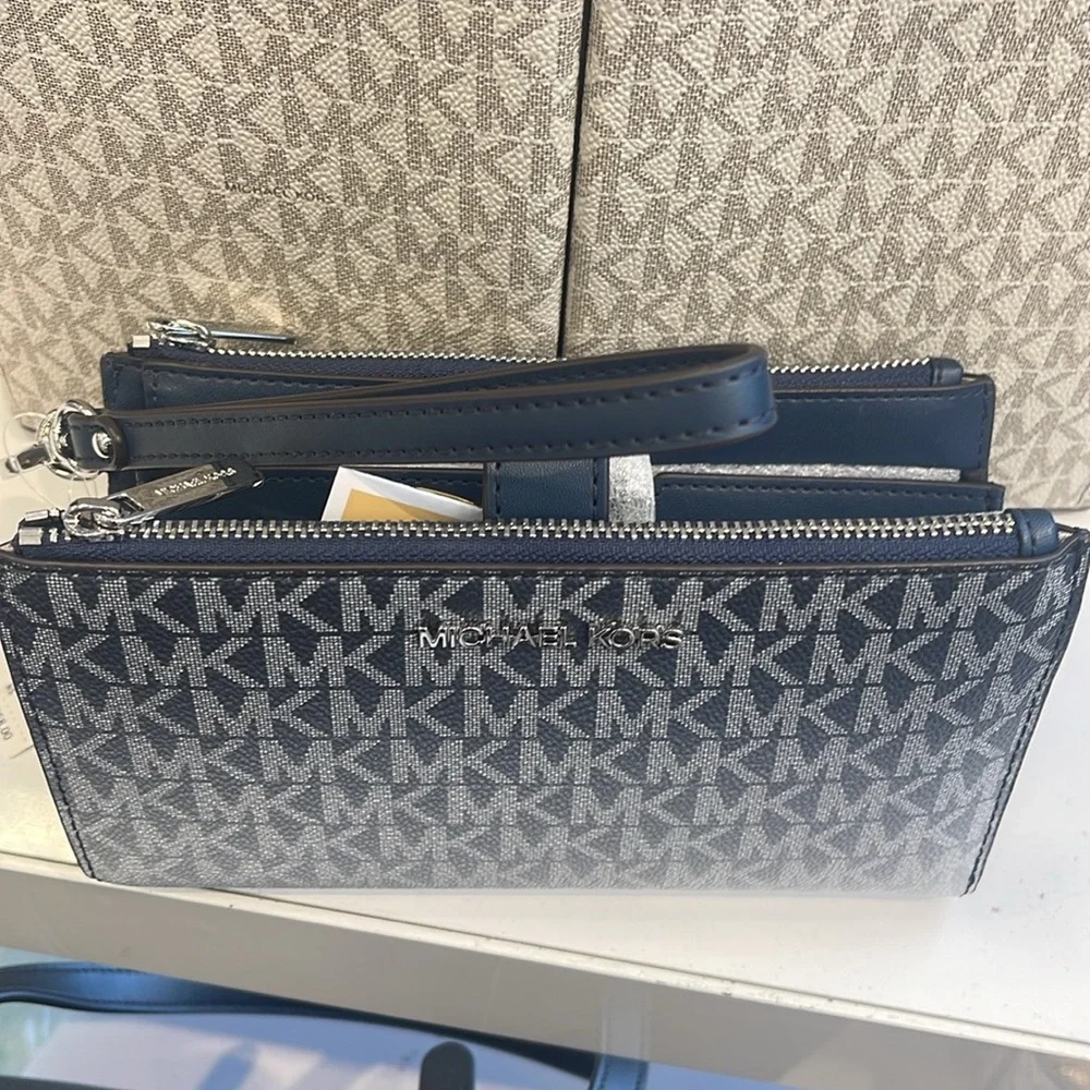 MICHAEL KORS Jet Set Large Logo Signature Double-Zip Wristlet-Wallet-Phone Case